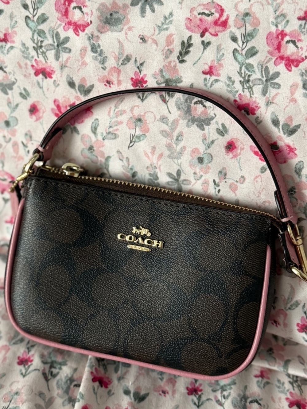Coach Nolita 15